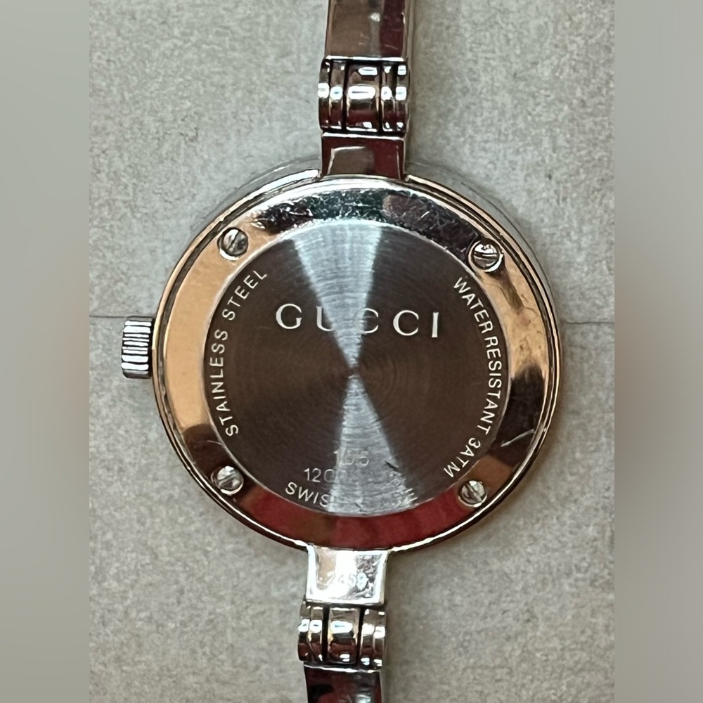 Authentic Gucci  ladies watch - Picture 2 of 6
